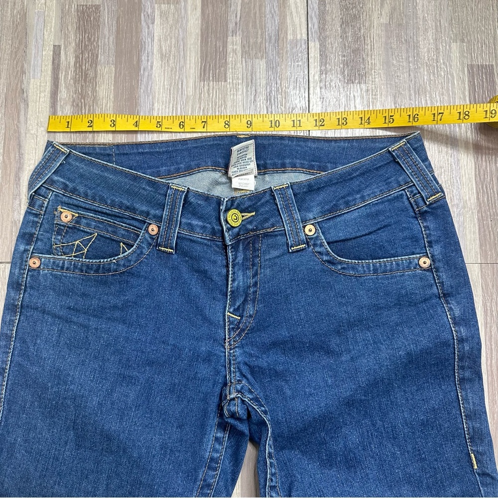 True Religion Women's Indigo Cropped Jeans with Signature Pocket Stitching - Picture 5 of 12